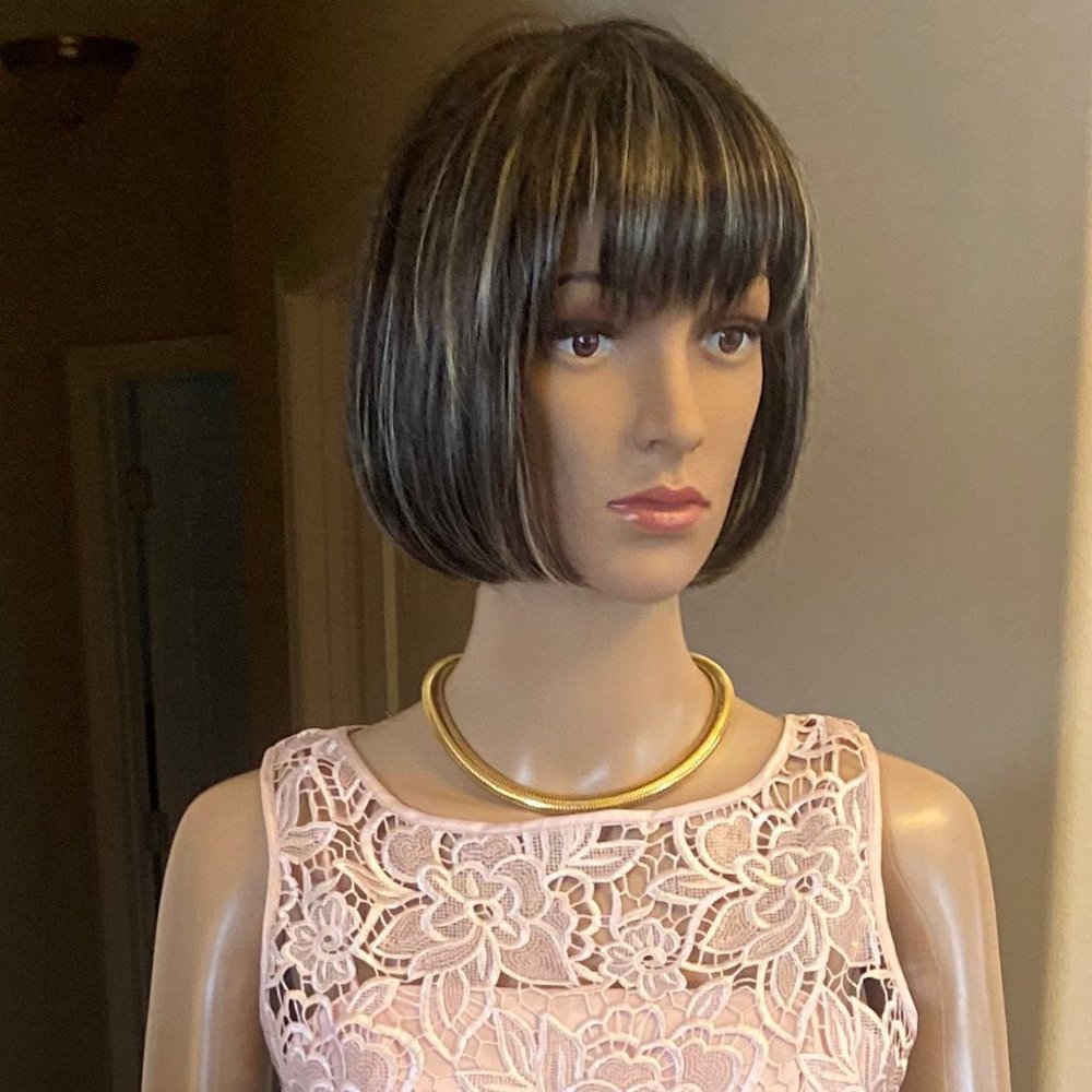 Adrianna Papell short lace dress